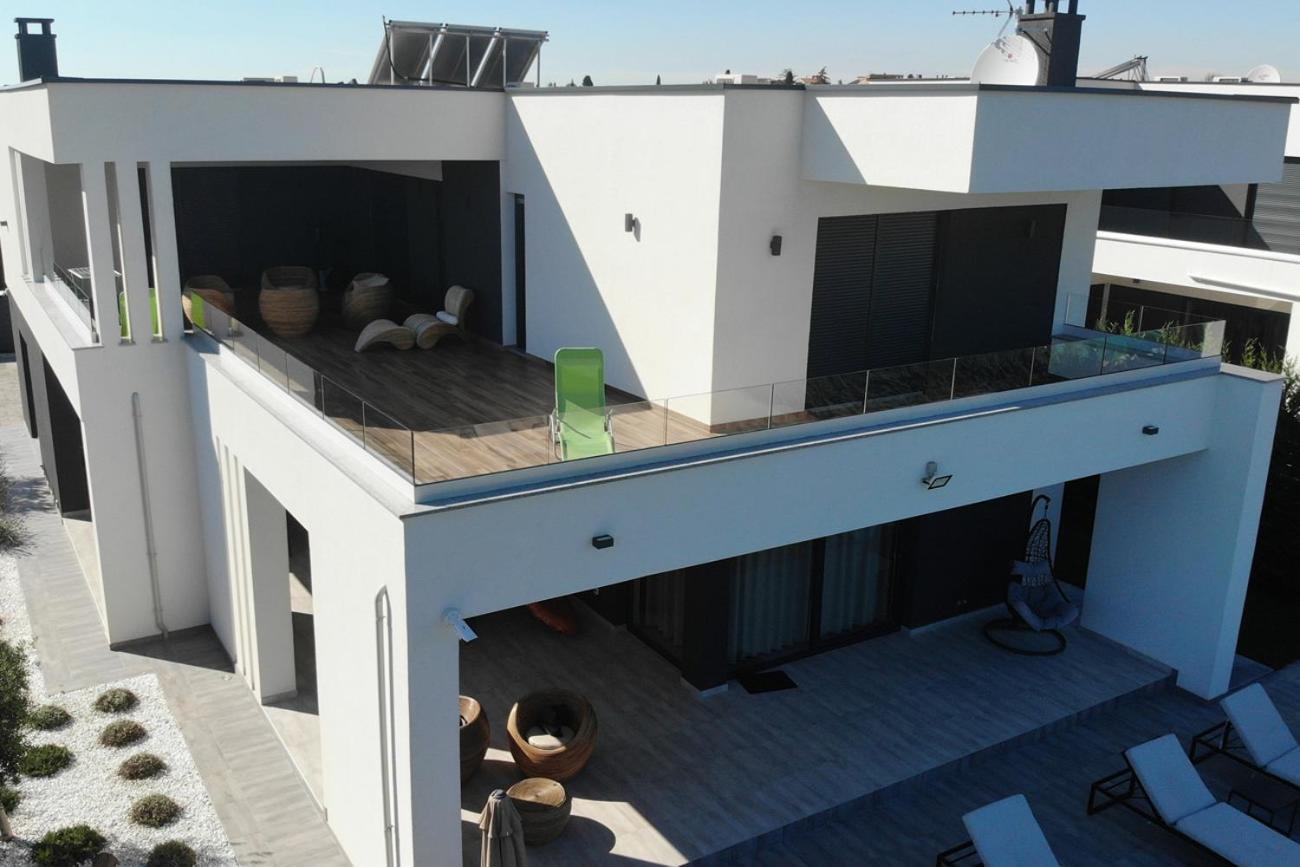Villa Ula In Pula With Heated Pool And Sauna Exterior photo