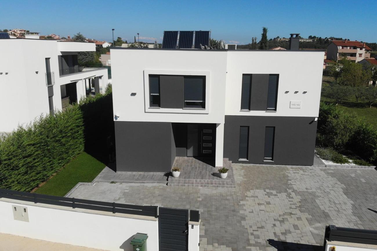 Villa Ula In Pula With Heated Pool And Sauna Exterior photo
